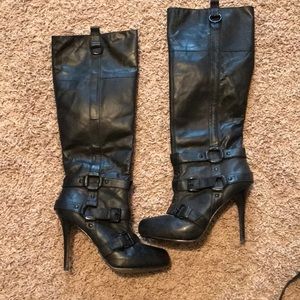 Knee high black boots! Imitation black leather.